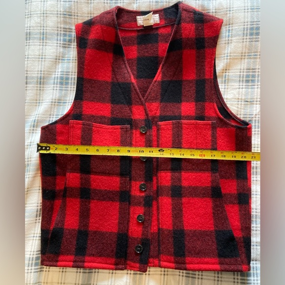 Filson size 42 buffalo plaid wool vest - Picture 3 of 5